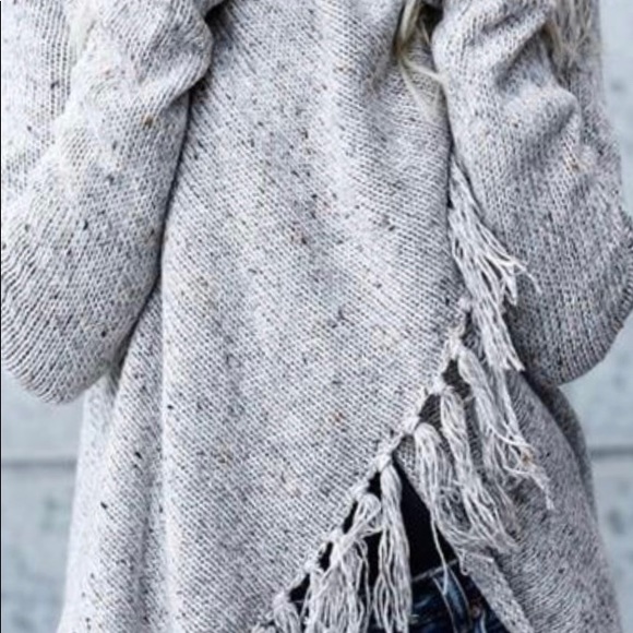 Ladies Gray Light Weight Fringe Long Cardigan S - Picture 4 of 5